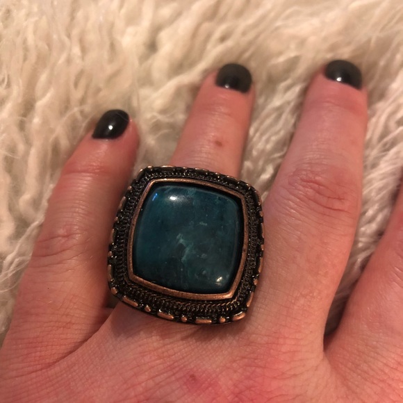 Ring - Picture 2 of 6